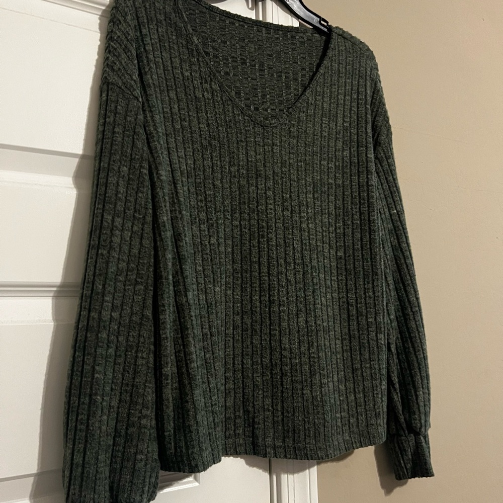 Women's Green Ribbed Sweater